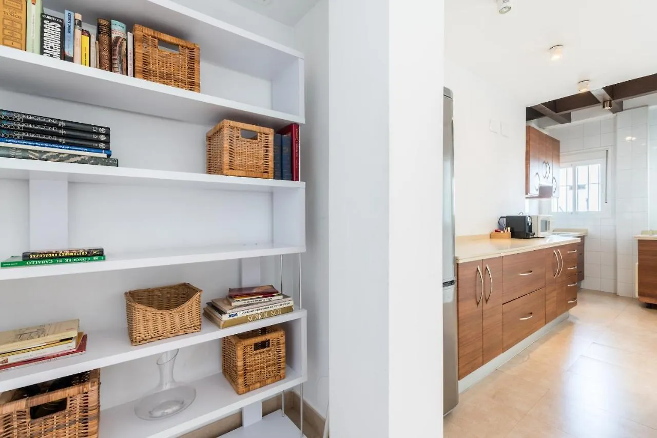 Holi-Rent Apartamento Resitur Seville 0*,