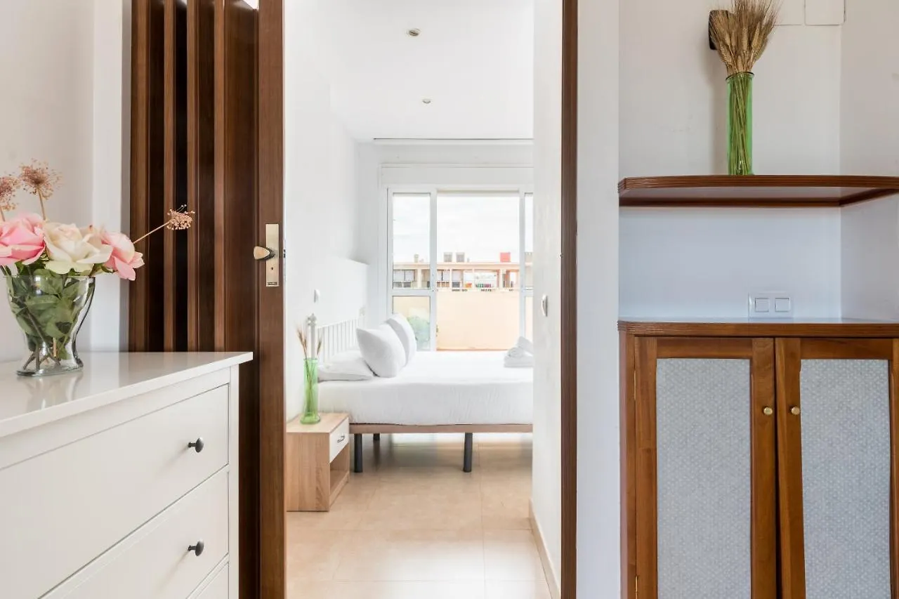 Holi-Rent Apartamento Resitur Seville Apartment